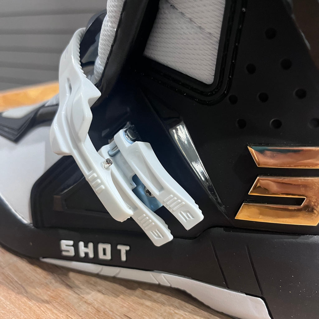 *BOTAS SHOT RACE 6 BLACK WHITE GOLD