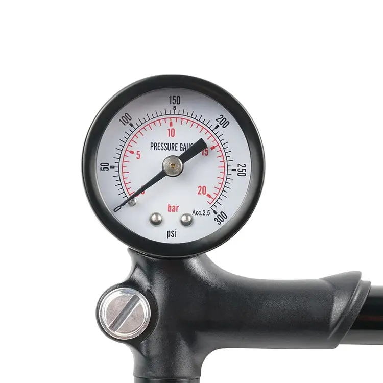 air-pump-with-rubber-handle_06.webp