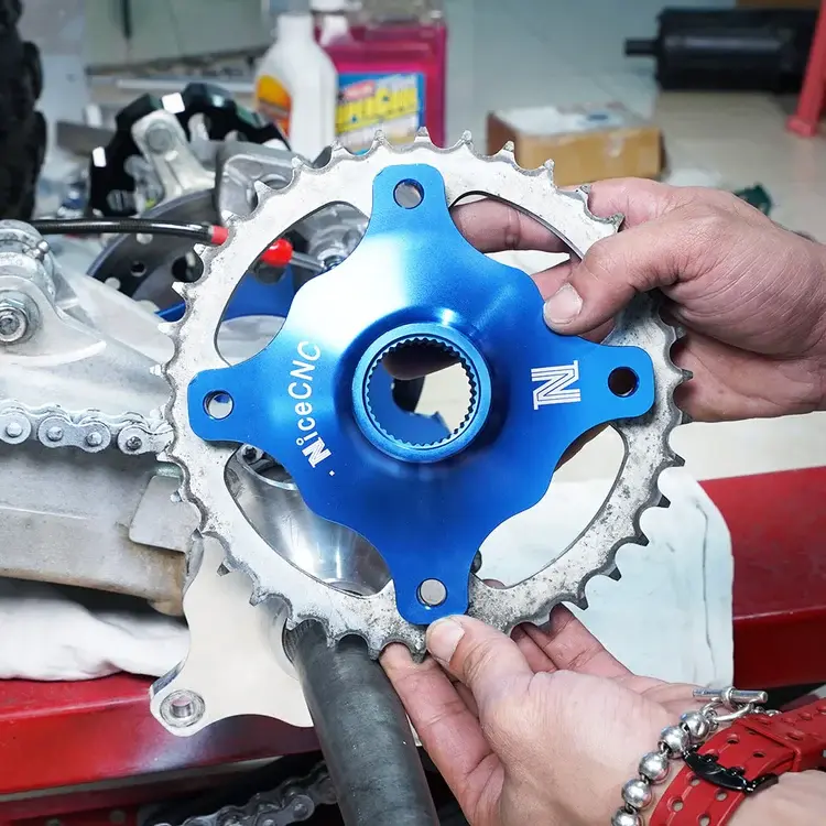 raptor-700-rear-wheel-sprocket-hub_13.webp
